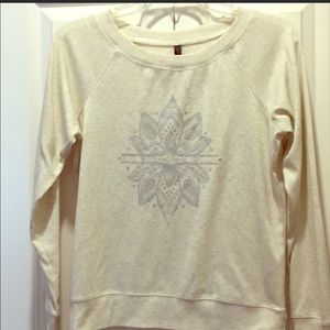 Gaiam yoga shirt - brand new